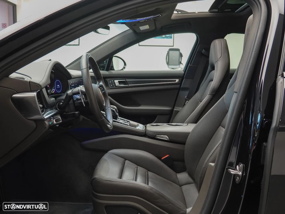 Porsche Panamera 4 E-Hybrid Platinum Edition com PDLS - 18