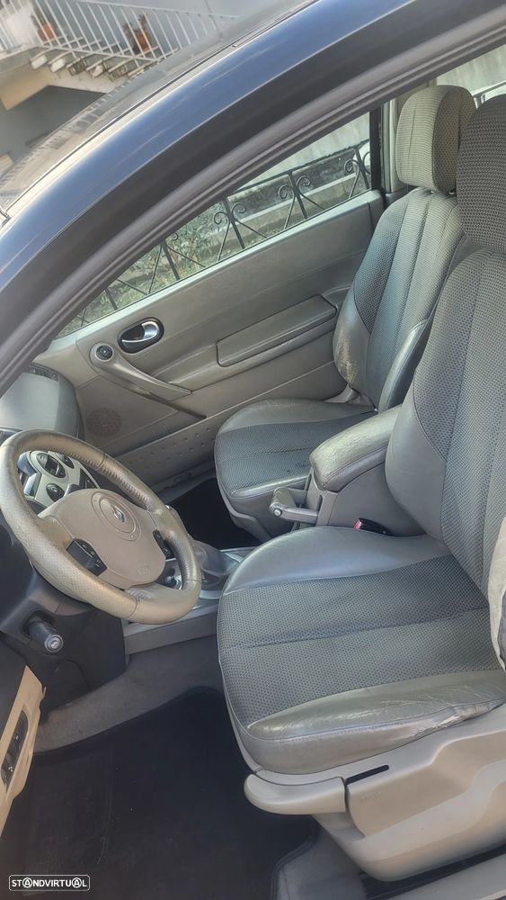 Renault Mégane 1.5 dCi Confort Dynamique - 8