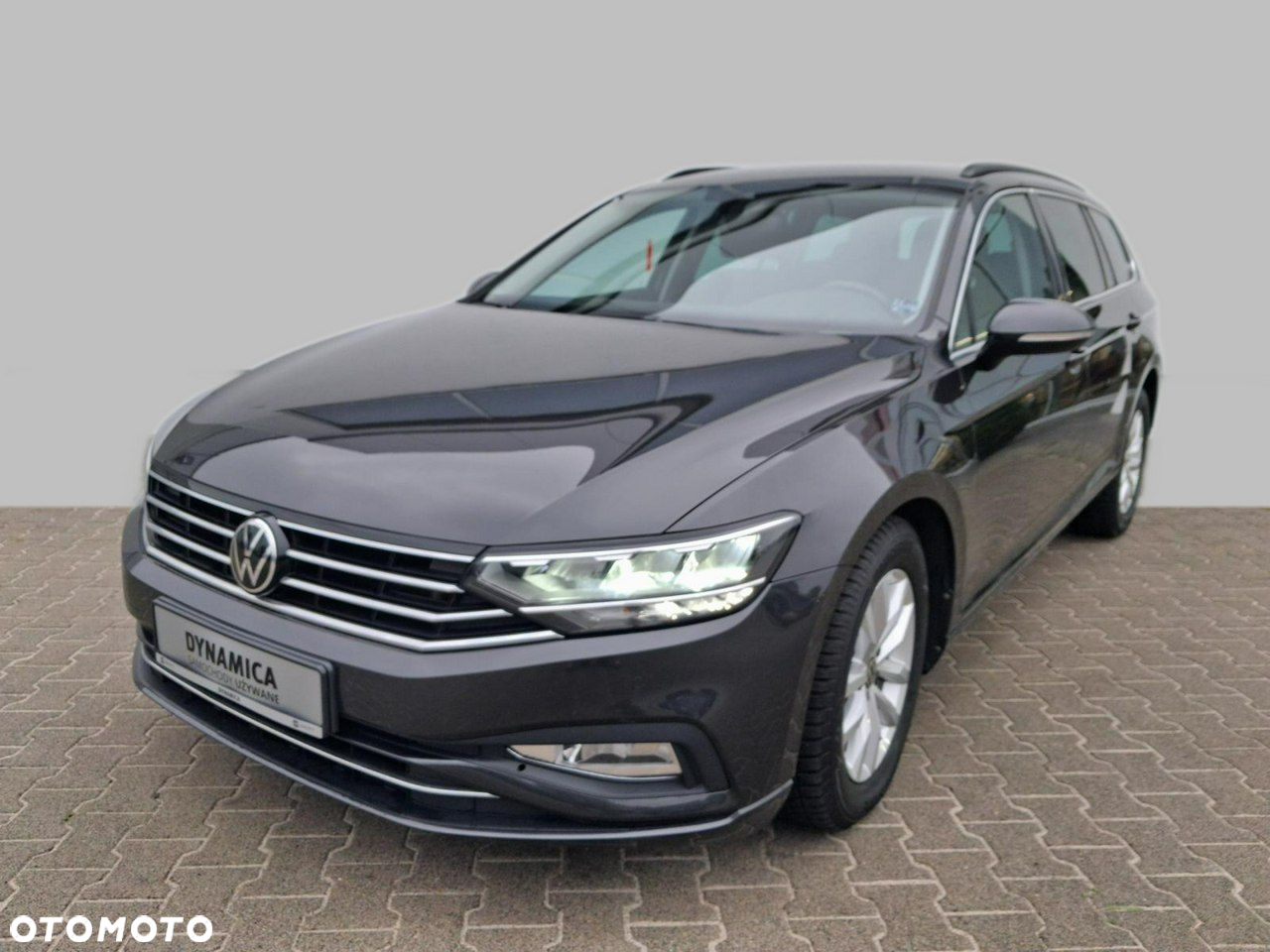Volkswagen Passat - 3