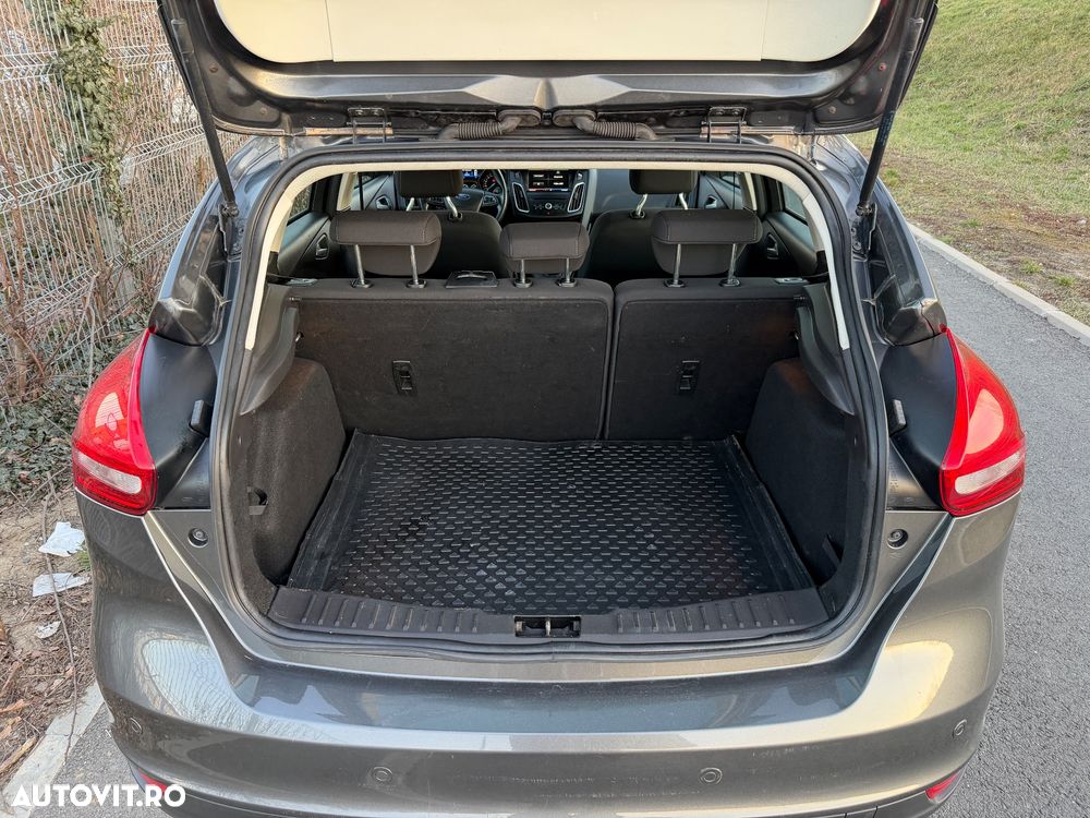 Ford Focus 1.5 TDCi DPF Start-Stopp-System COOL&CONNECT - 12