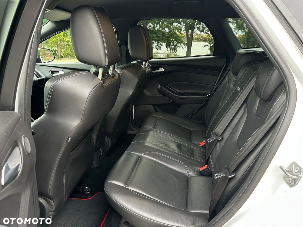 Ford Focus ST - 22