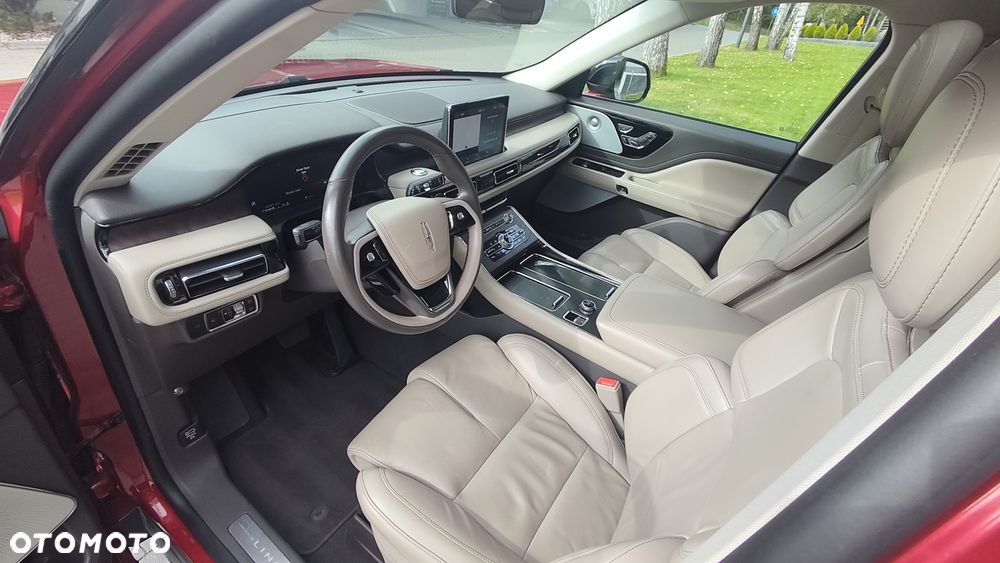 Lincoln Aviator - 6