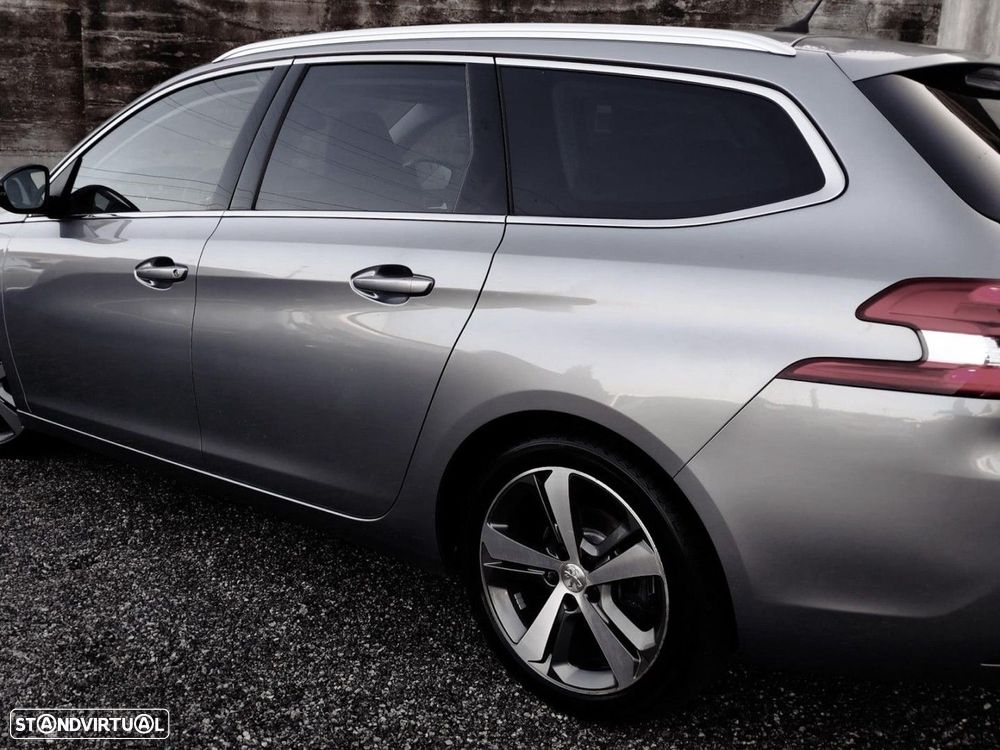 Peugeot 308 SW 1.2 PureTech Allure J17 - 15