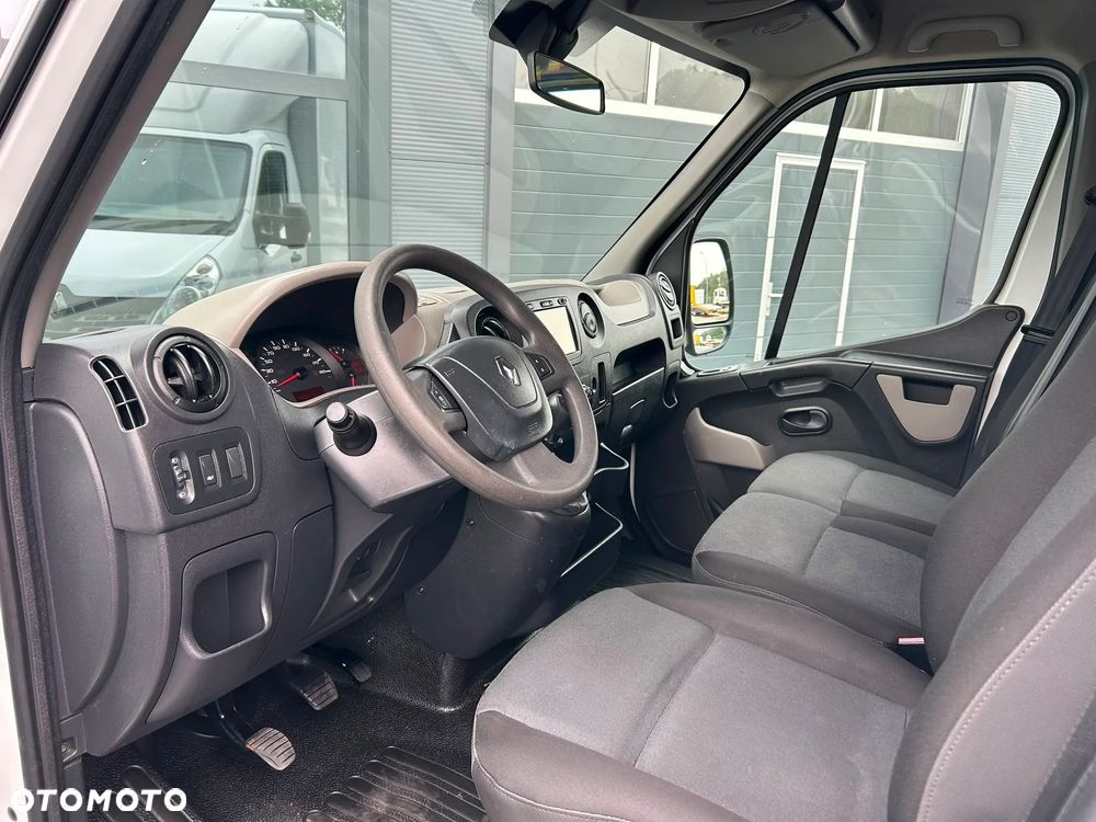 Renault Master 2.3 DCI 170KM Kontener 8 palet + winda 750kg + drzwi boczne **Klima**Sprowadzony**2016R** - 10