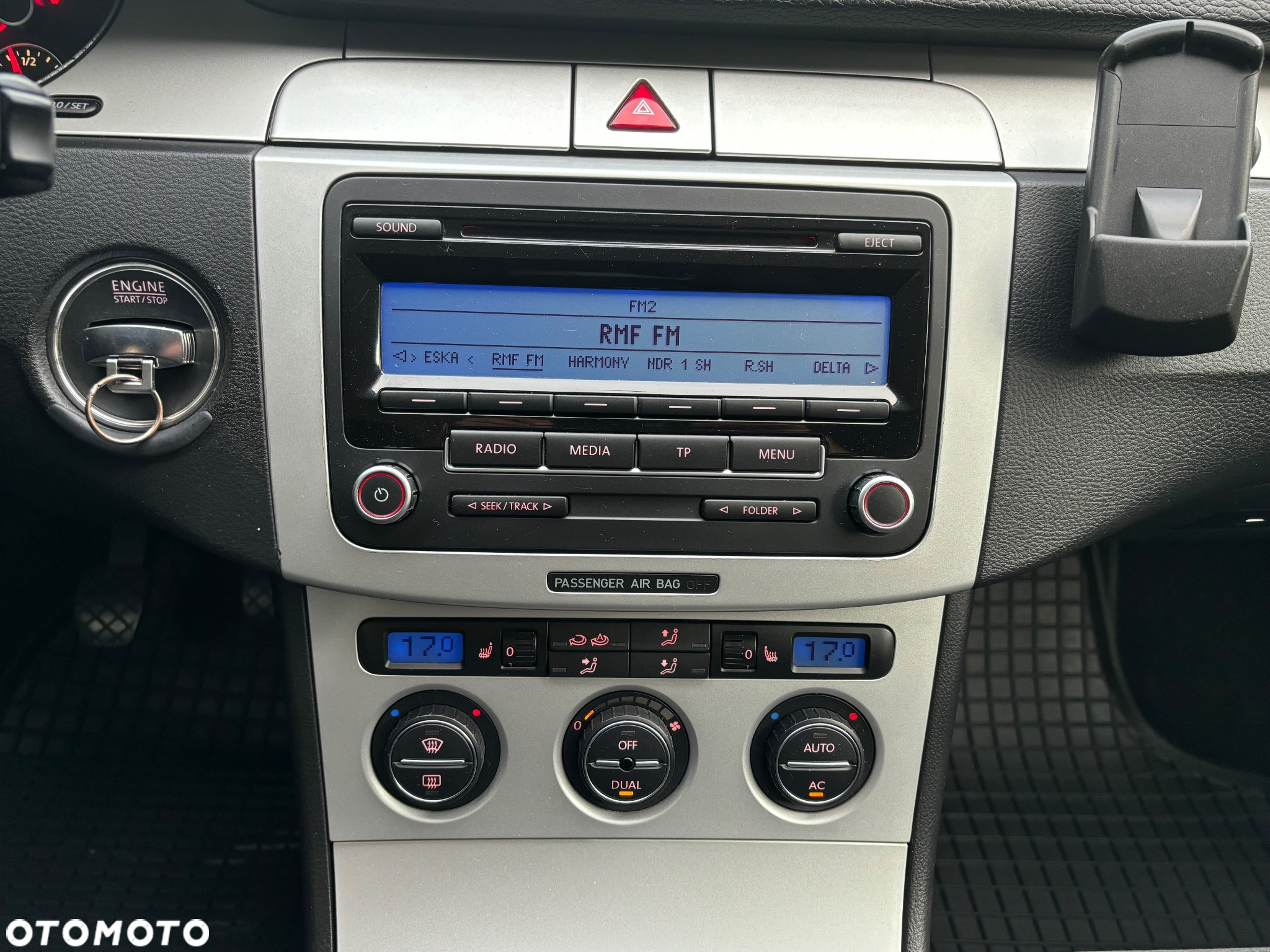 Volkswagen Passat - 14