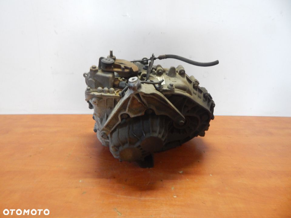 Skrzynia biegów 2.5 T benzyna  VOLVO v50 s40 s80 c30 v70 03-15  Łuków części - 6