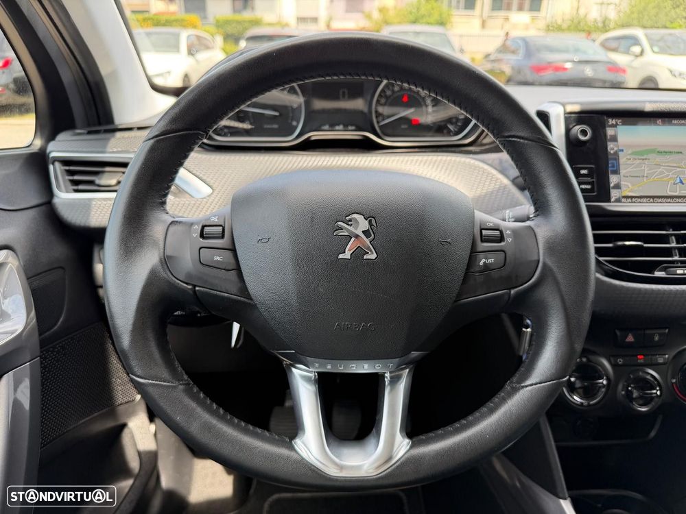 Peugeot 2008 1.6 BlueHDi Allure - 21