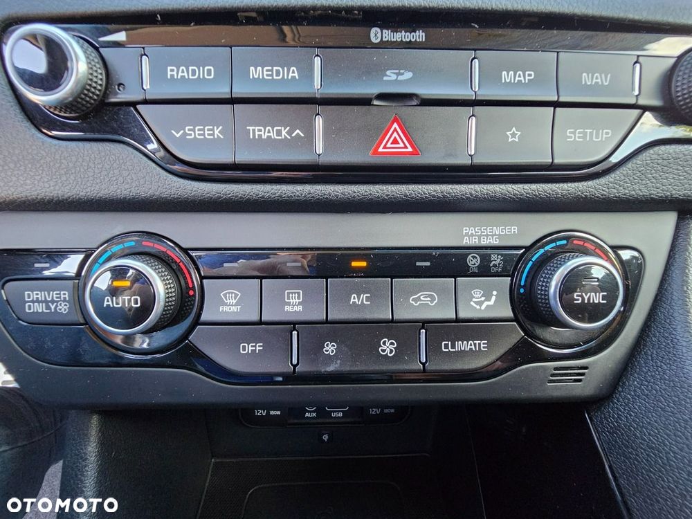 Kia Niro - 32