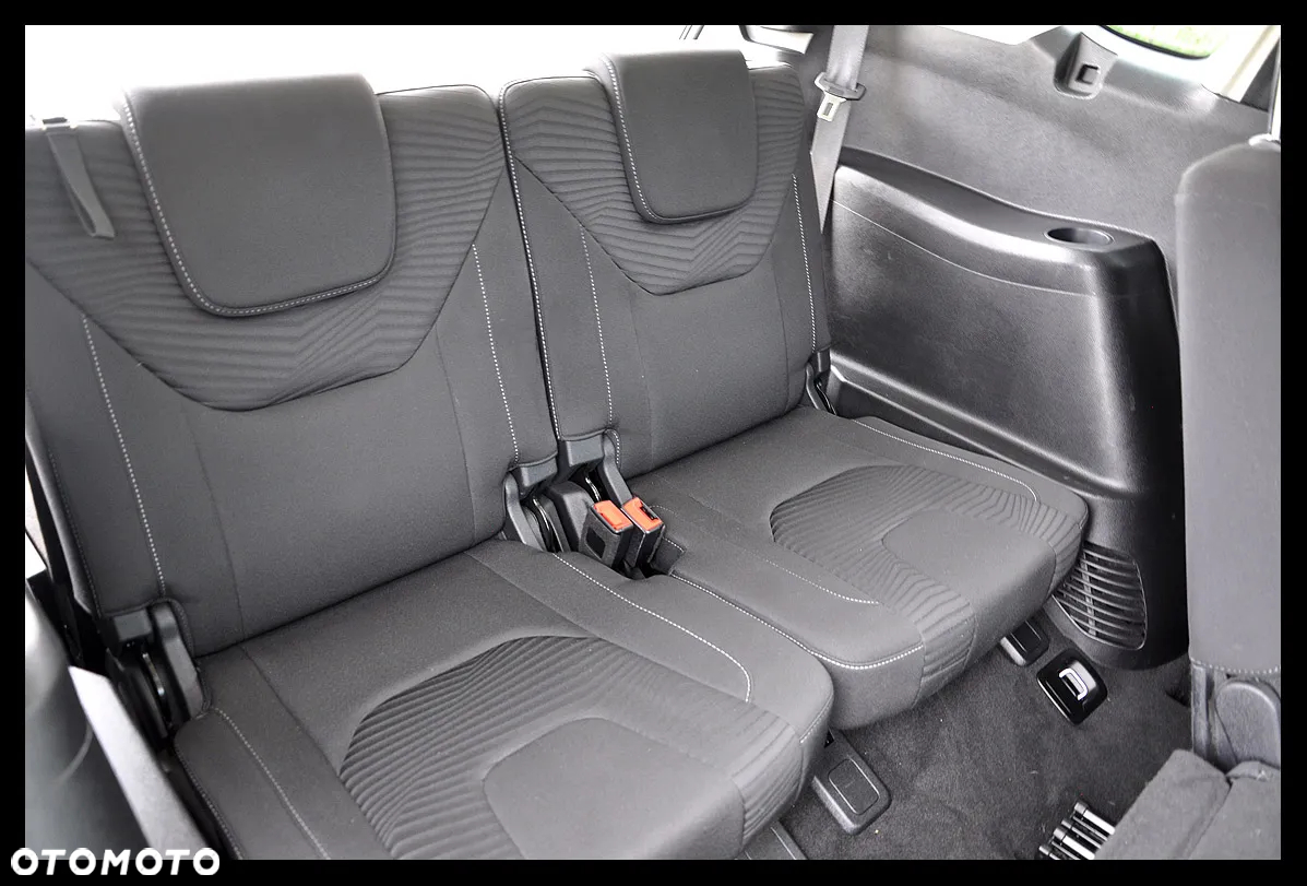 Ford S-Max 2.0 EcoBlue Titanium - 25