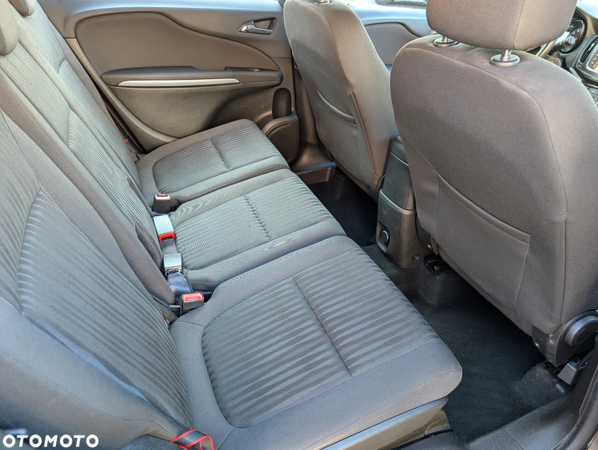 Opel Zafira 1.6 CDTI Elite S&S - 24
