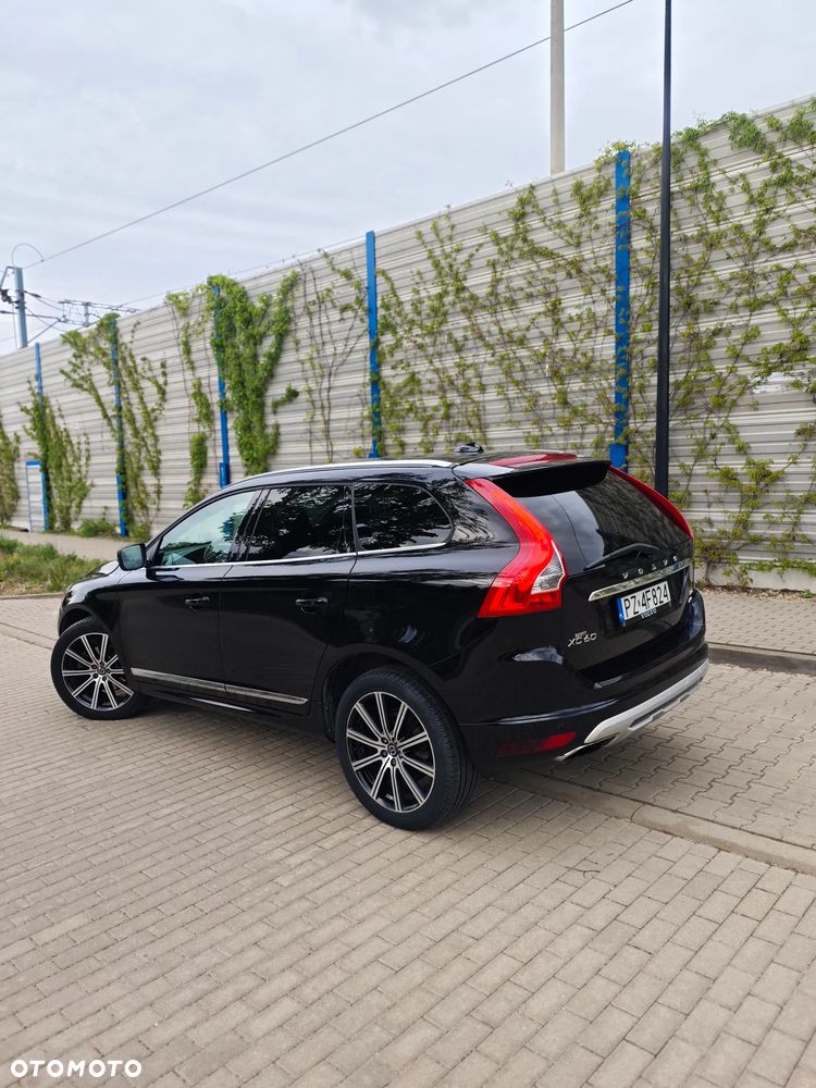 Volvo XC 60 T5 AWD Geartronic Momentum - 5