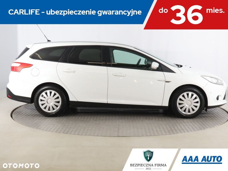 Ford Focus - 8