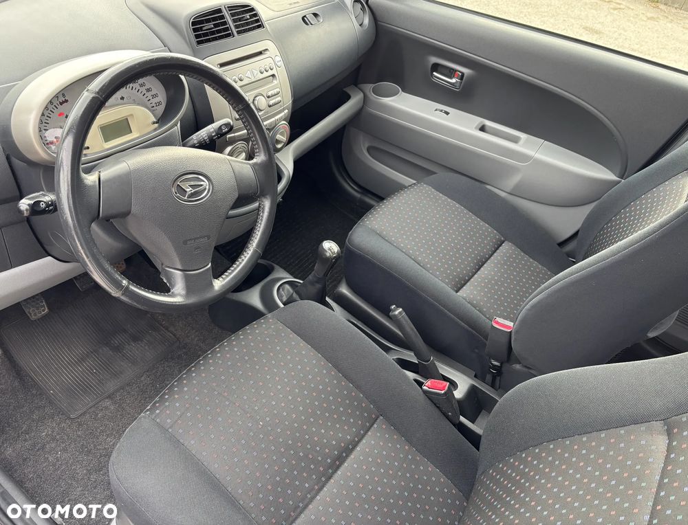 Daihatsu Sirion 1.3 - 8