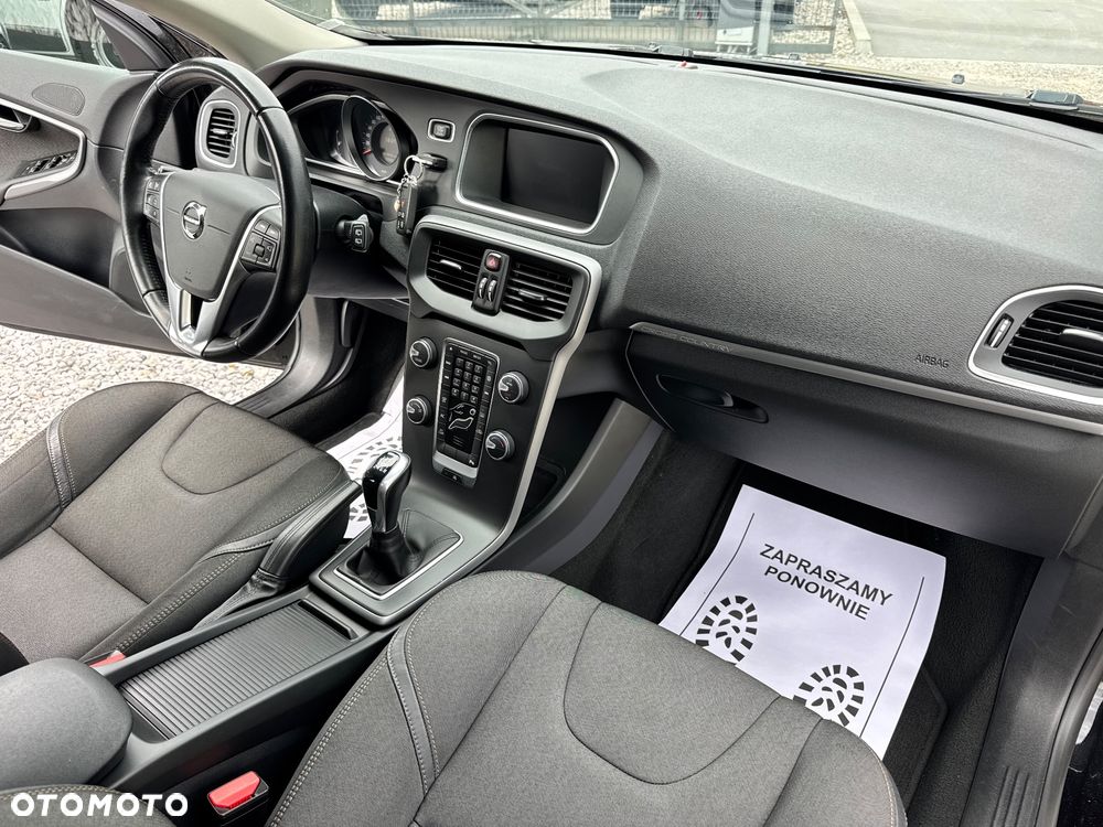 Volvo V40 D2 Momentum - 20