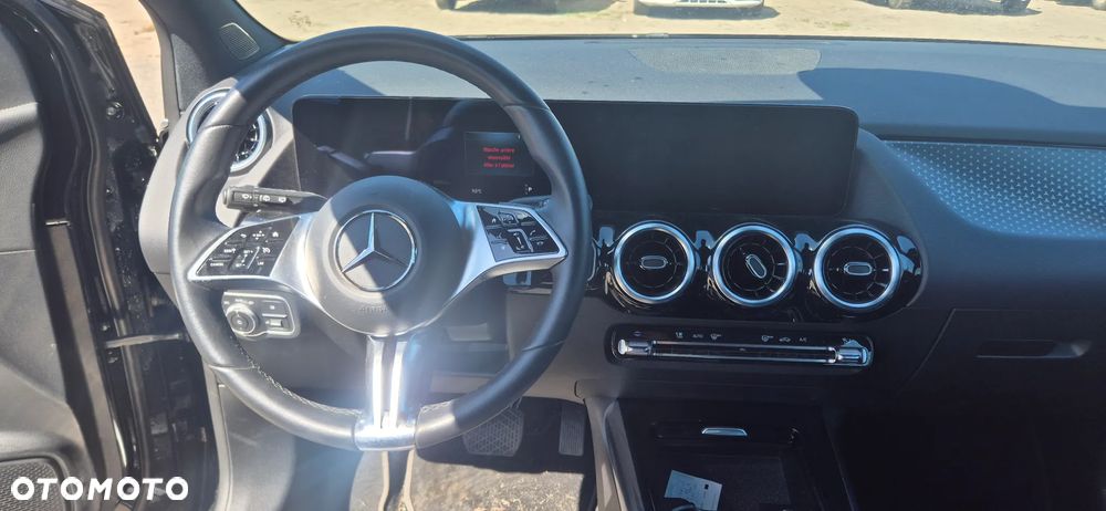 Mercedes-Benz Klasa B 180 d Style 8G-DCT - 23