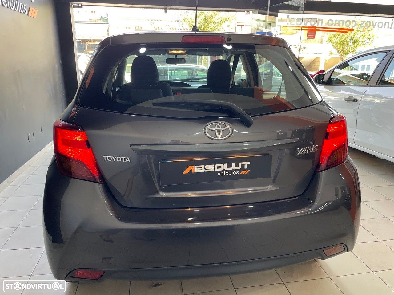 Toyota Yaris 1.4 D-4D ACtive - 5
