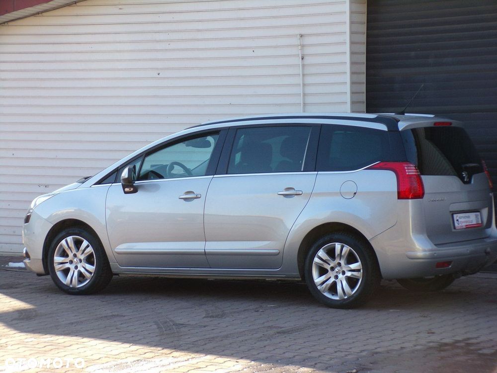 Peugeot 5008 - 11