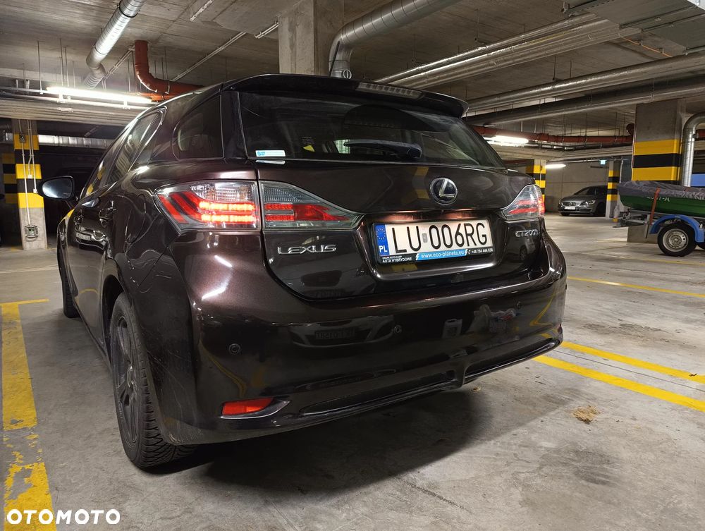Lexus CT - 13
