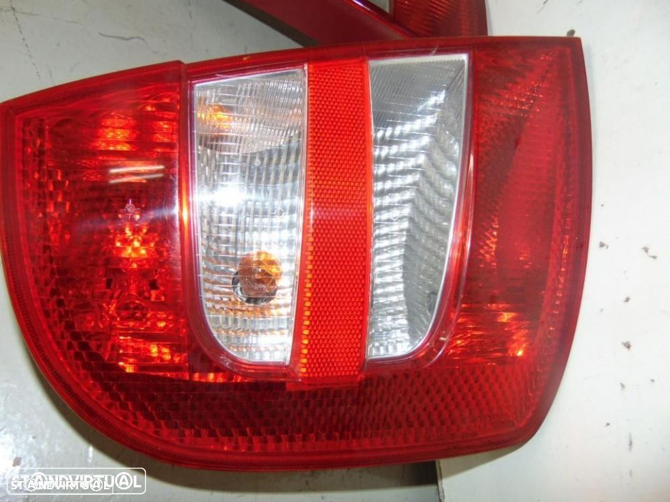 Skoda Fabia farolins - 2