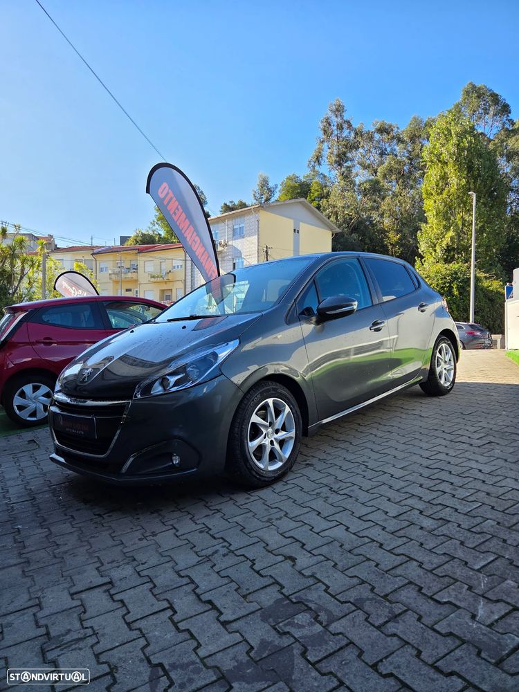 Peugeot 208 - 7