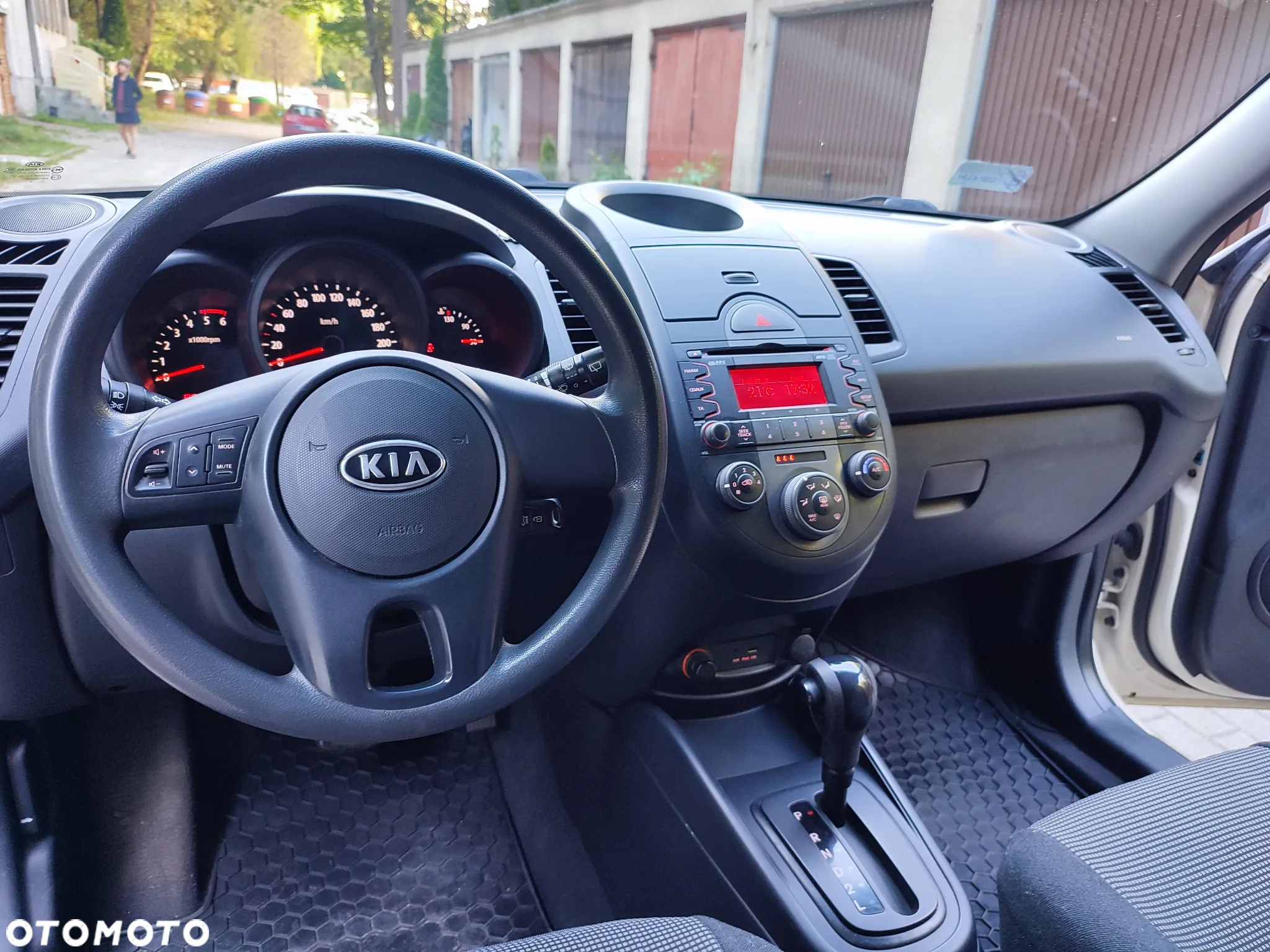 Kia Soul 1.6 CRDi L - 38