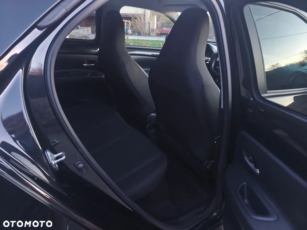 Toyota Aygo X S-CVT Air Prestige - 10