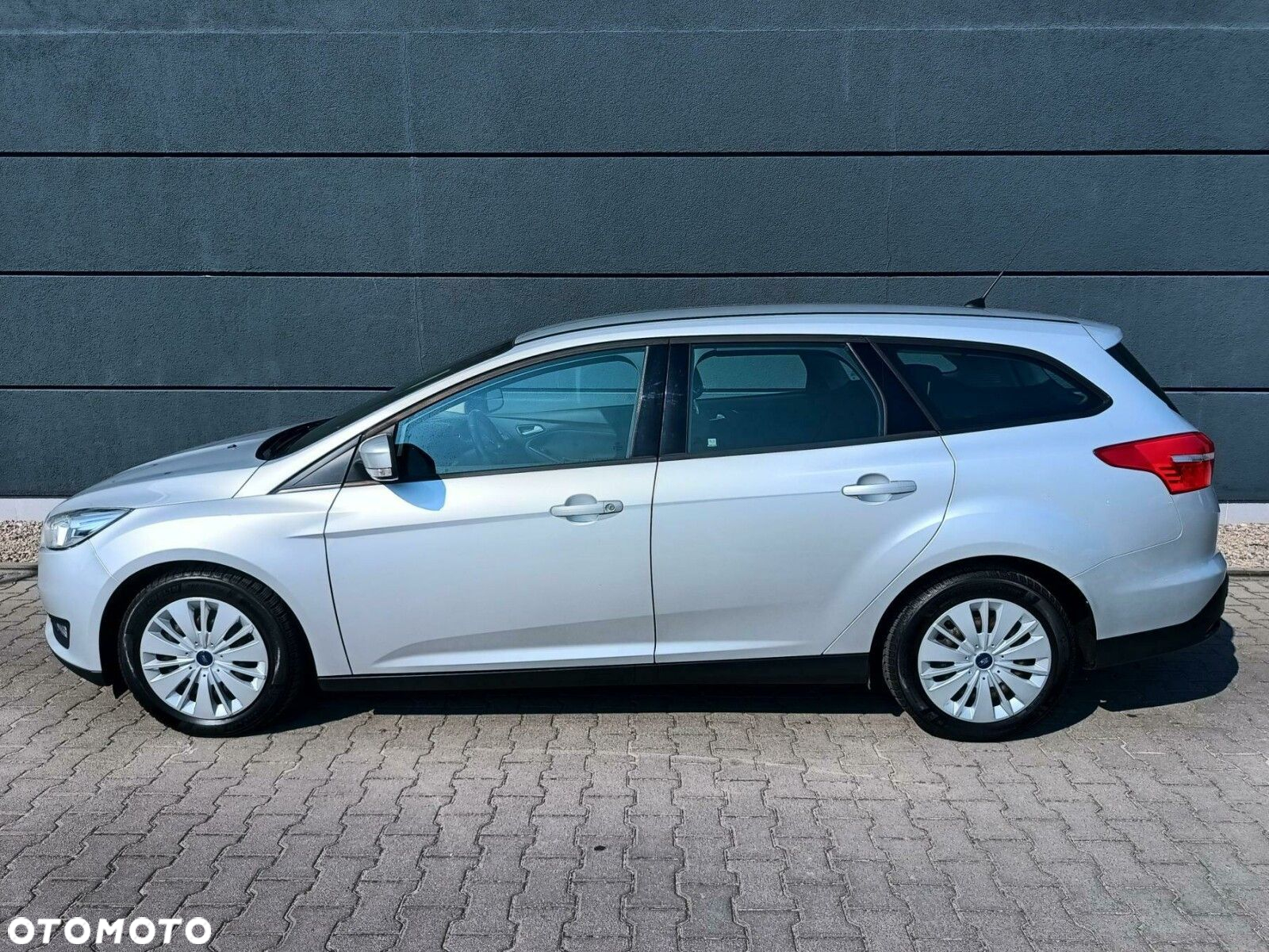 Ford Focus 1.5 EcoBoost Trend ASS - 10