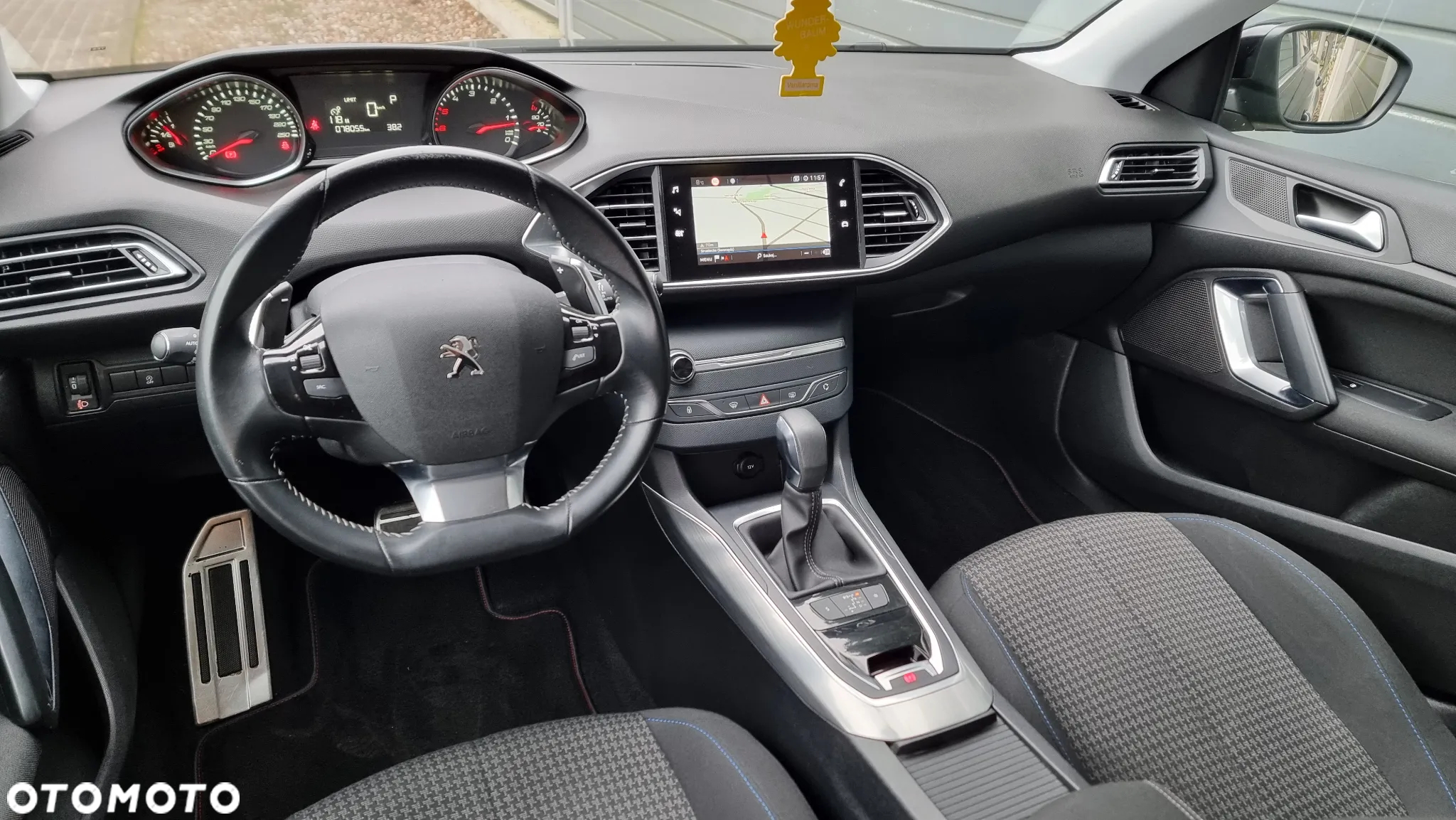 Peugeot 308 1.5 BlueHDi Allure S&S EAT8 - 26