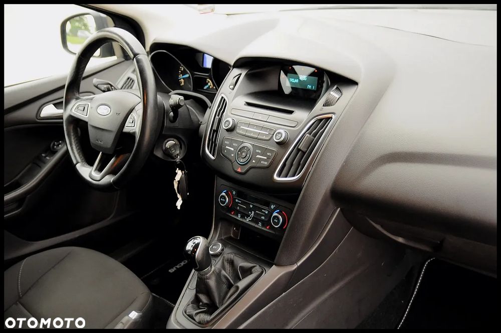 Ford Focus - 28