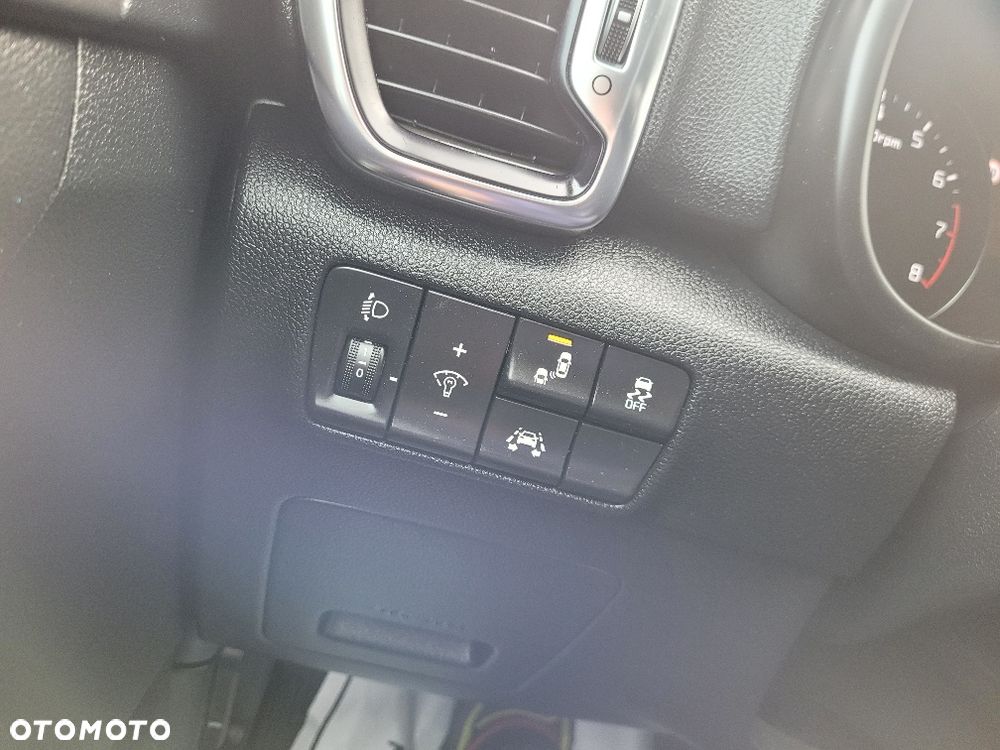 Kia Sportage 1.6 GDI 2WD DREAM-TEAM EDITION - 14