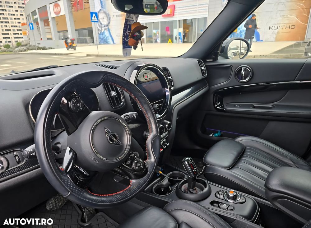 Mini Countryman Cooper SD ALL4 AT - 14