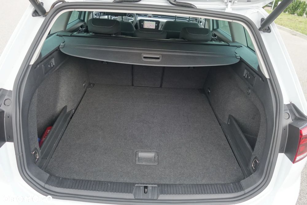 Volkswagen Passat 2.0 TDI EVO Business DSG - 13