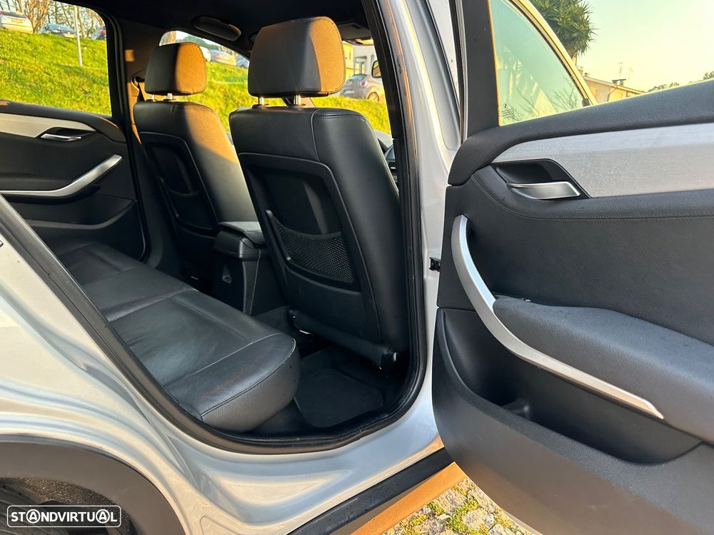 BMW X1 20 d xDrive - 25