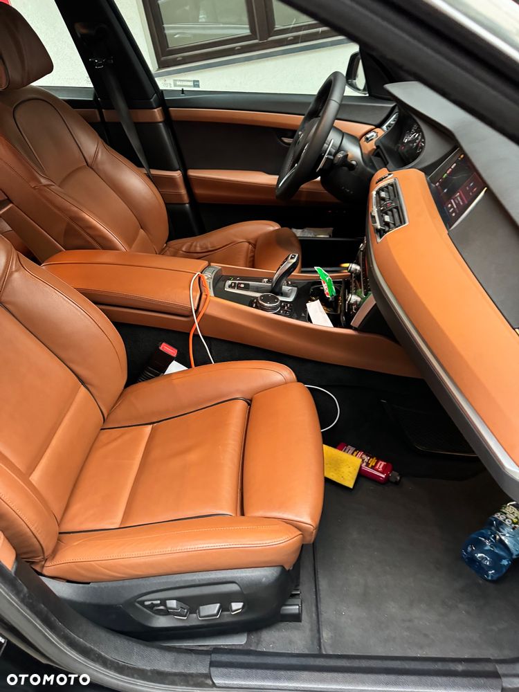 BMW 5GT 520d Luxury Line - 15