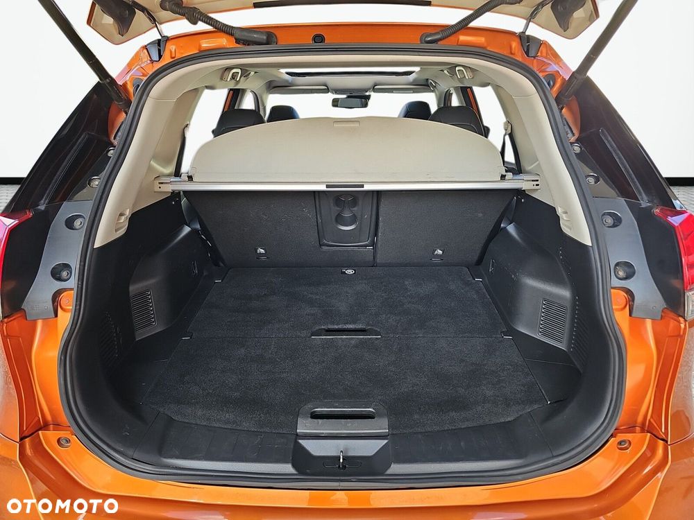 Nissan X-Trail 1.6 DIG-T Tekna 2WD - 26