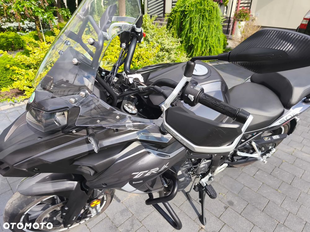 Benelli TRK 502 - 4