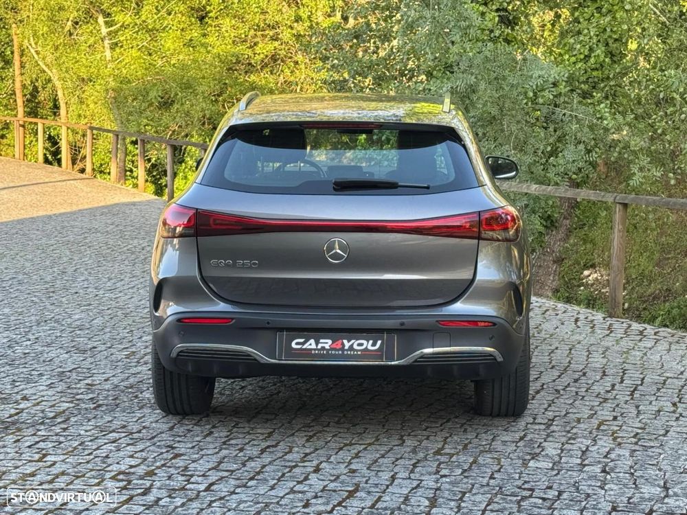 Mercedes-Benz EQA 250 AMG Line - 11