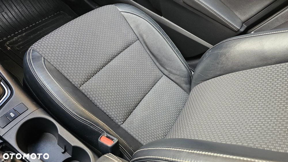 Toyota Corolla 1.6 Prestige EU6 - 38