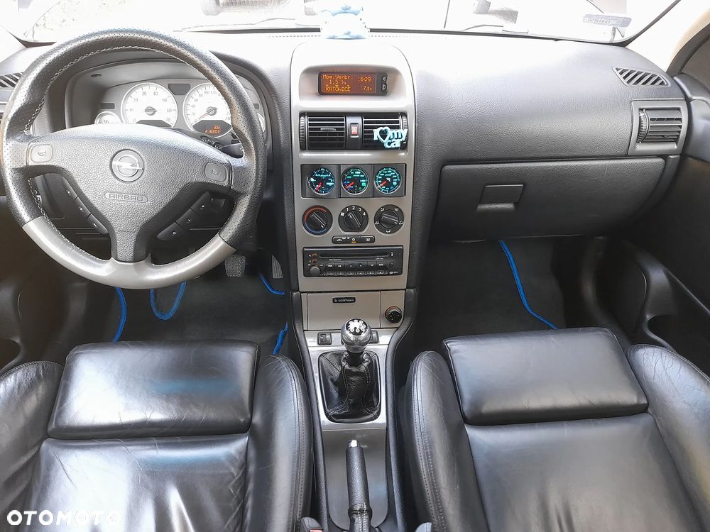 Opel Astra 2.0 Turbo OPC - 5