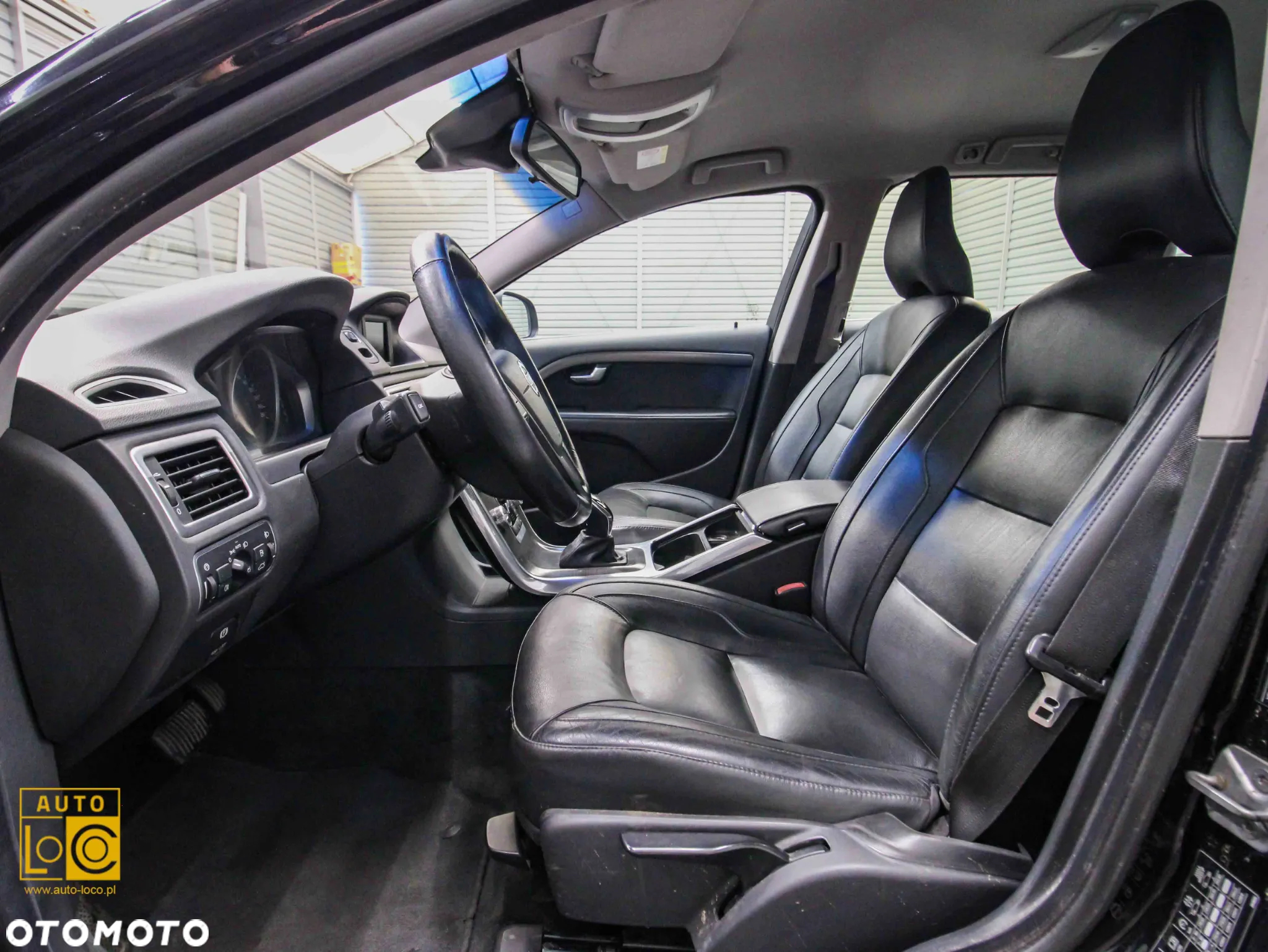 Volvo V70 T5 Geartronic Momentum - 10