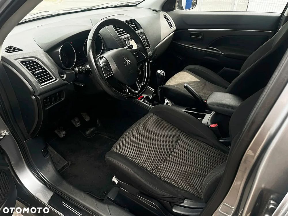 Mitsubishi ASX 2.0 Invite - 17