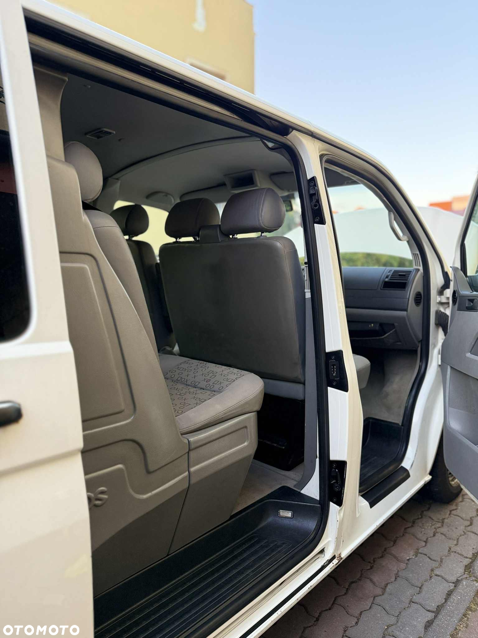 Volkswagen Transporter - 5