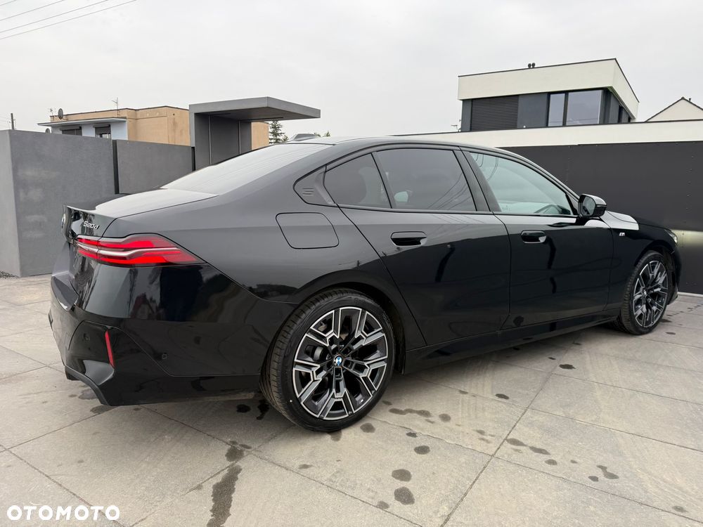 BMW Seria 5 520d - 23