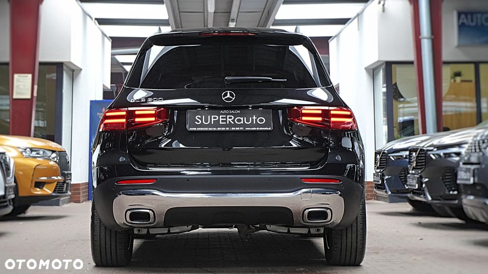 Mercedes-Benz GLB 200 7G-DCT - 10