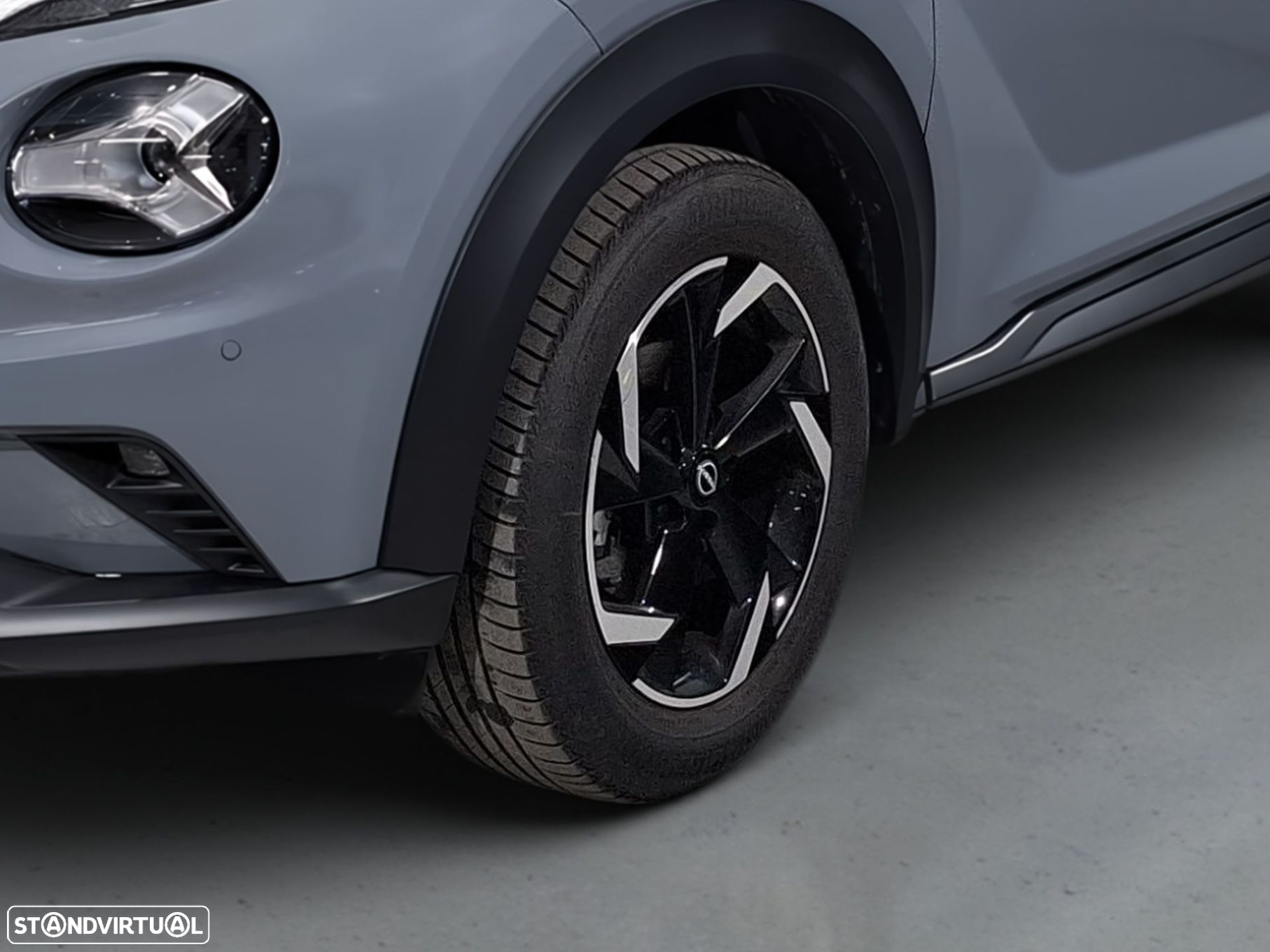 Nissan Juke 1.0 DIG-T N-Connecta NAV.+TwoTone NC DCT - 4