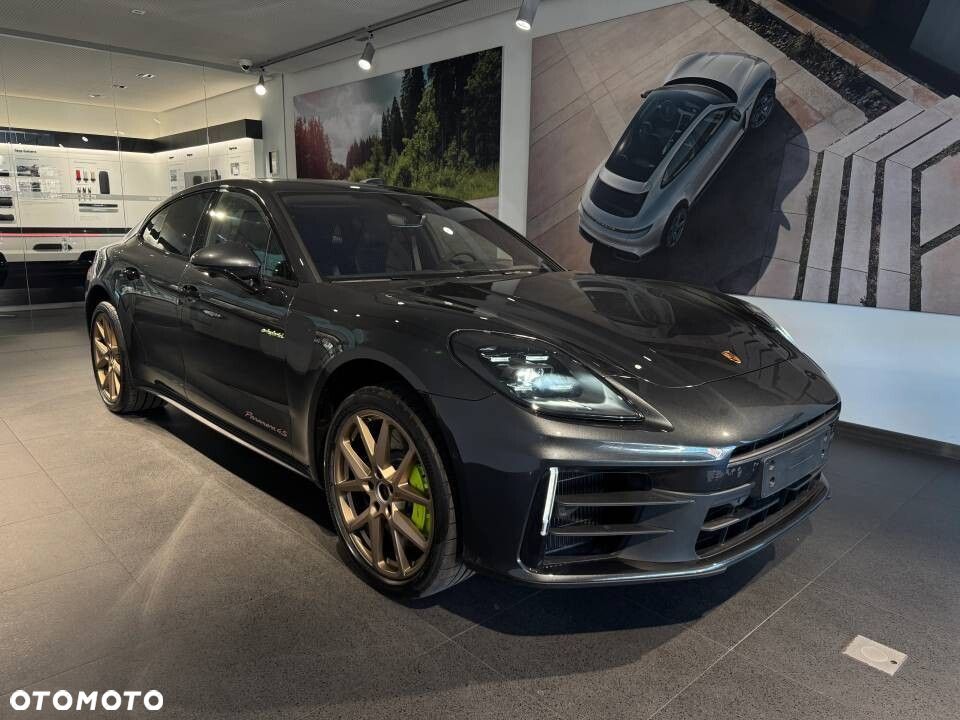 Porsche Panamera 4S E-Hybrid PHEV - 7