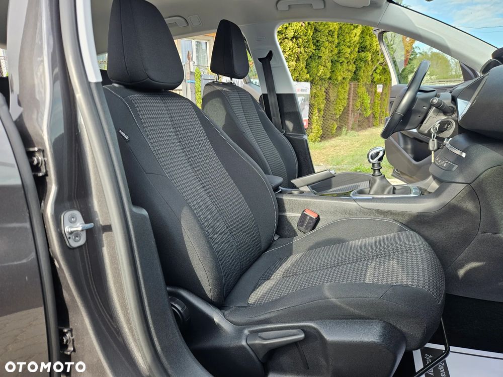 Peugeot 308 - 28