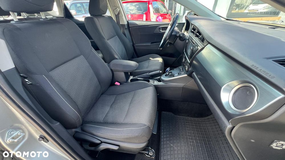 Toyota Auris - 21