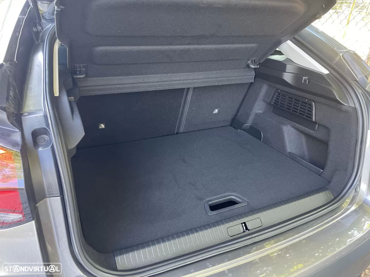Citroën C4 1.2 PureTech Feel Pack EAT8 - 19