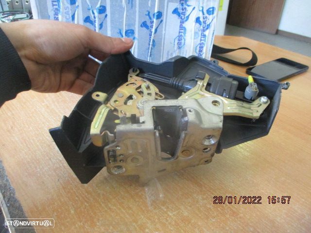 Fecho 2027330108 MERCEDES W202 1996 TE MANUAL MERCEDES W202 1995 C220D 95CV 5P CINZA TE - 5